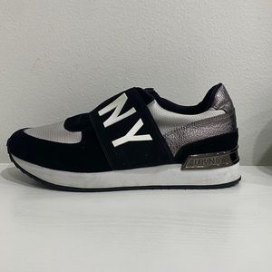 DKNY Slip-On metallic Black and white sneakers